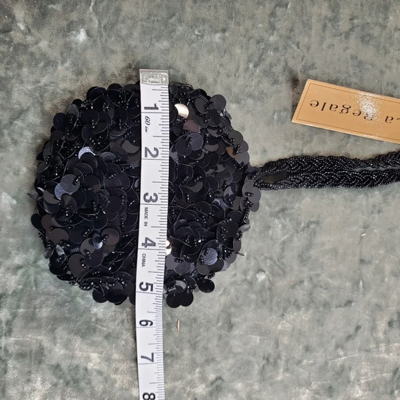 La Regale Sequin Hand Bag - Picture 3 of 5